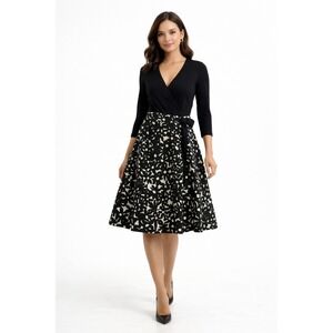 Diane von Furstenberg Wrap Dress Women Sz 0 Black Knee Length Flare Skirt